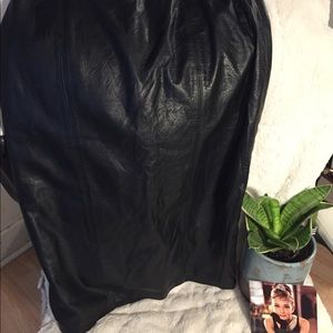 Vintage high rise leather pencil skirt